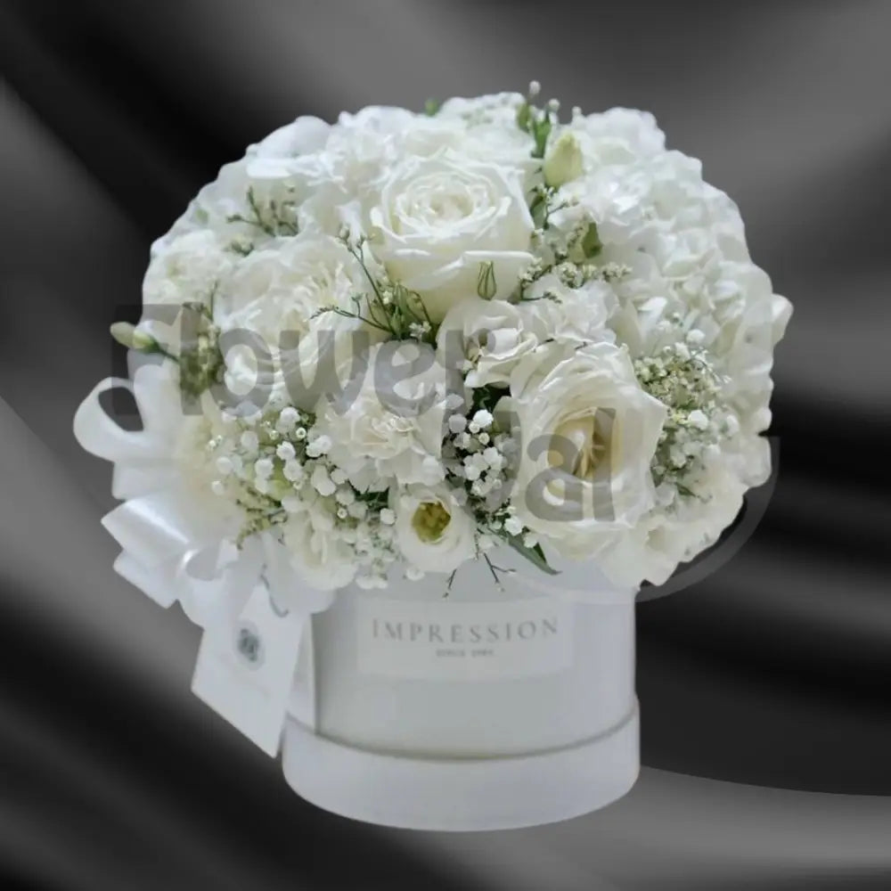 Pure Serenity: Luxe Alabaster Velvet Flower Box