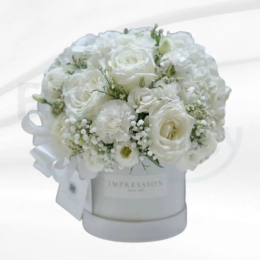 Pure Serenity: Luxe Alabaster Velvet Flower Box